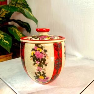 Vintage pottery Bowl with lid by Amita